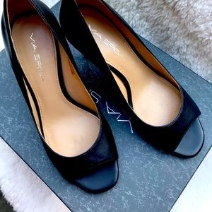 Via Spiga peep toe leather pump